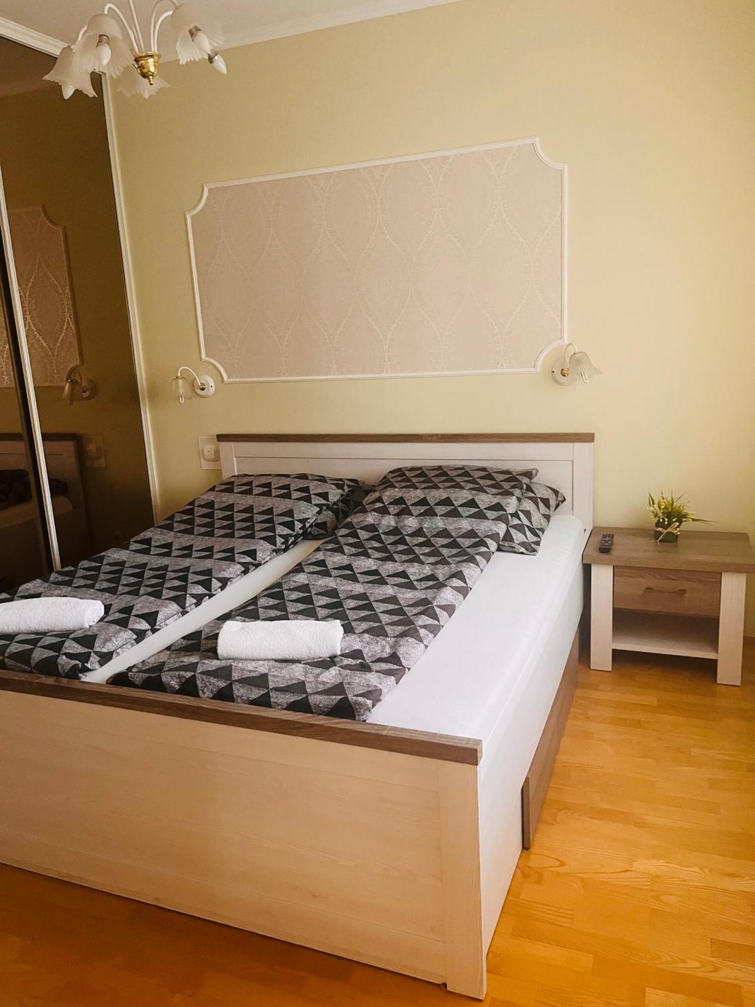Aqua Azur Apartman ハイデゥソボスロー エクステリア 写真