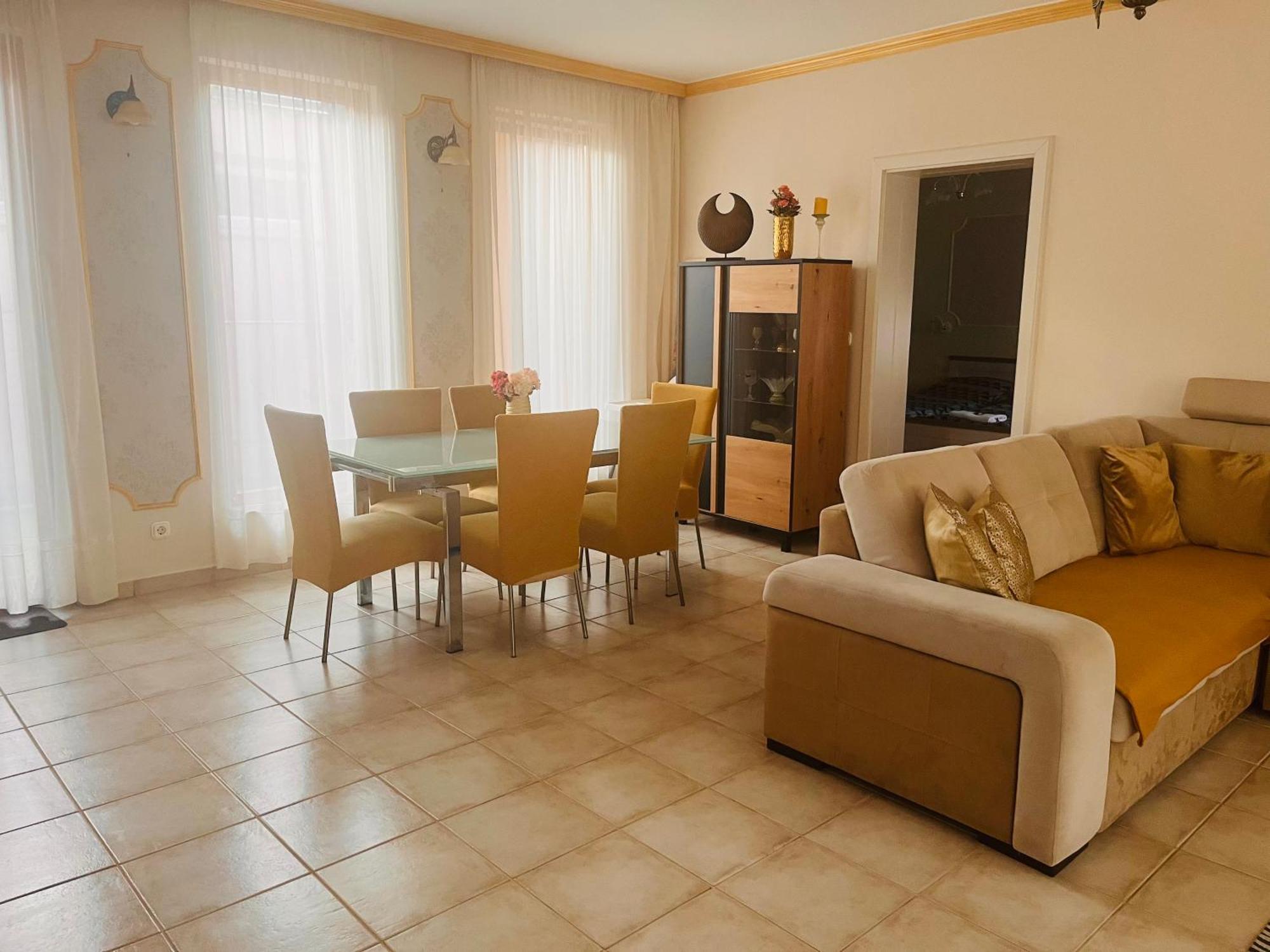 Aqua Azur Apartman ハイデゥソボスロー エクステリア 写真
