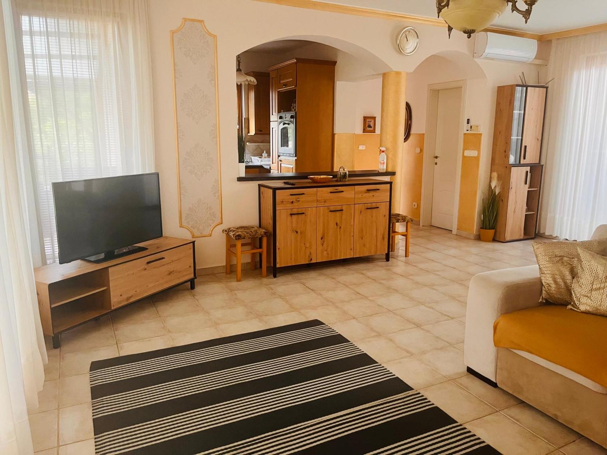 Aqua Azur Apartman ハイデゥソボスロー エクステリア 写真