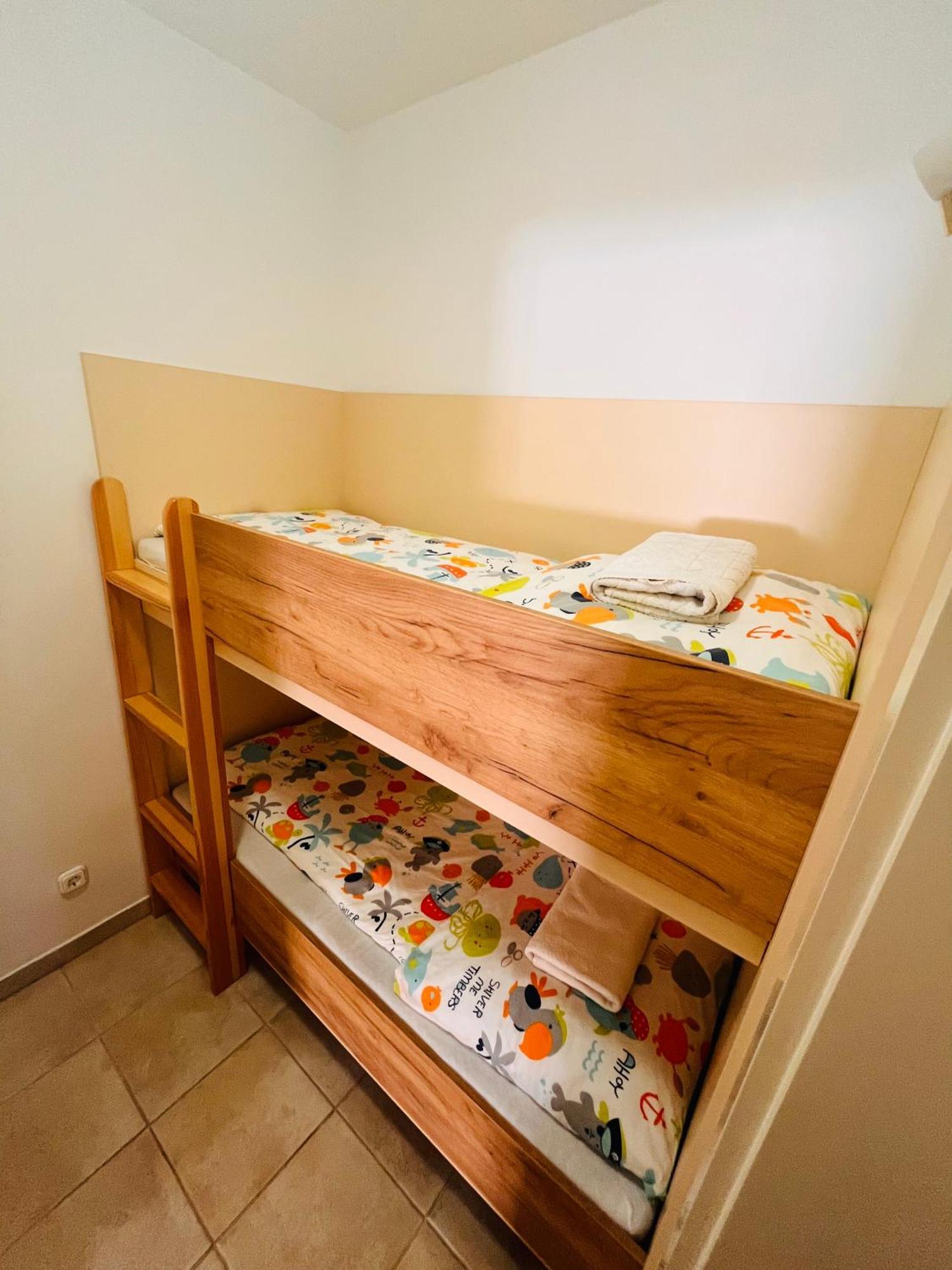 Aqua Azur Apartman ハイデゥソボスロー エクステリア 写真