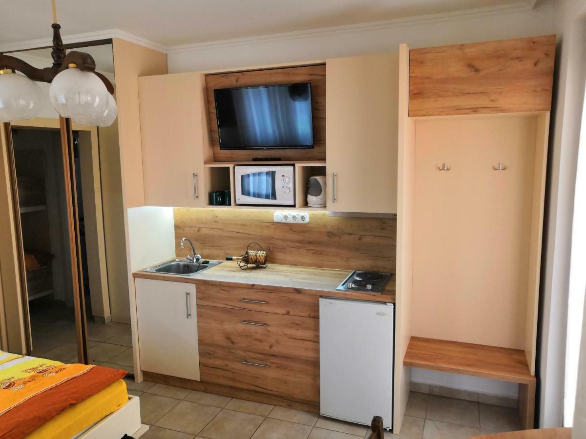 ハイデゥソボスローAqua Azur Apartmanアパートメント エクステリア 写真